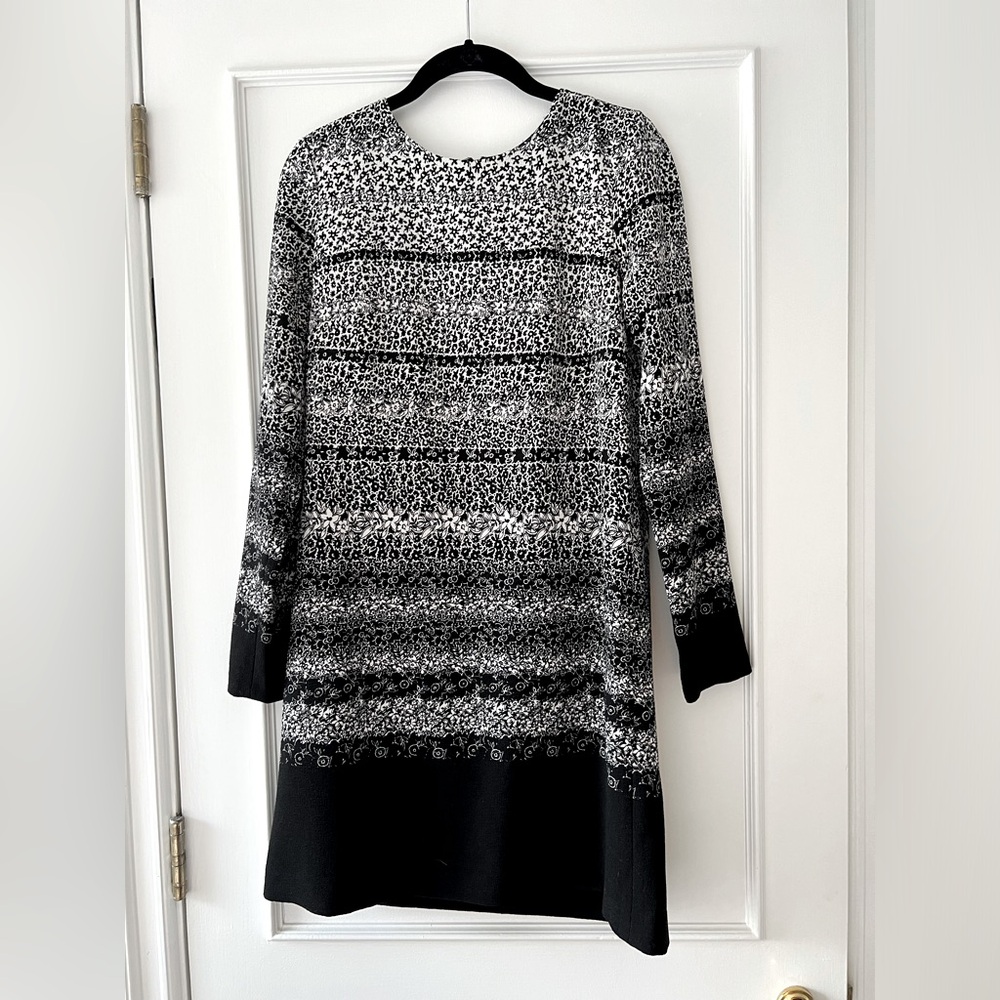 ♣️ Club Monaco Black Printed Shift Dress Sz 2 ♣️